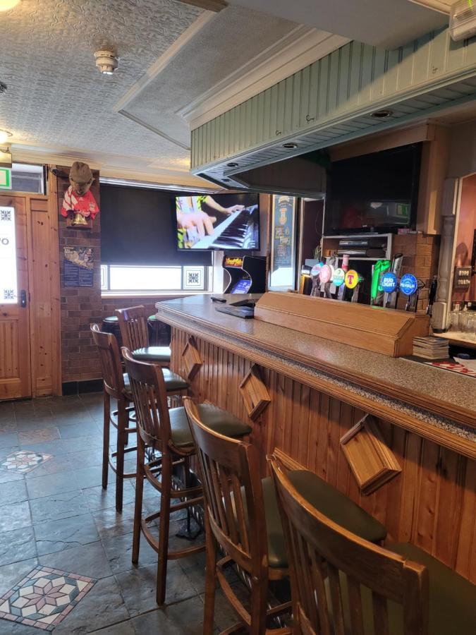 Dromore  O'Connors Bar Restaurant And Guesthouse מראה חיצוני תמונה